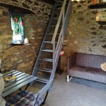 Micro-Cottage In Pietra La Ratatouille Dego Zewnętrze zdjęcie